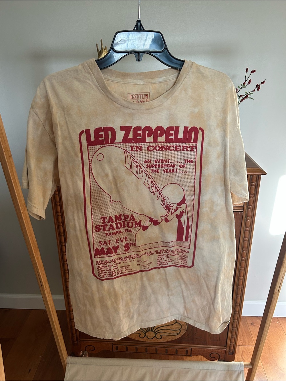 Led Zeppelin Graphic Concert Tee - Beige with Red Print
